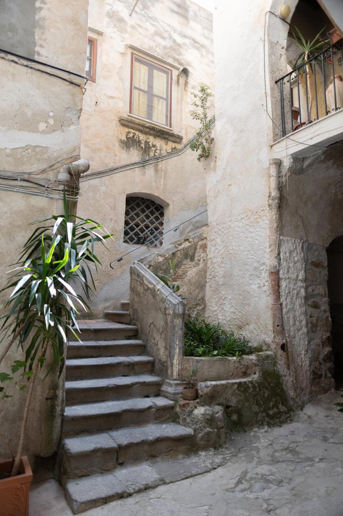 Cortile Gioeni Apartment Cefalù Exterior foto